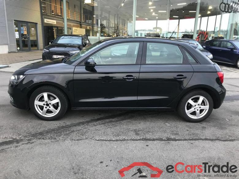 AUDI A1 Sportback Audi A1 Ambition  Sportback 1.6 TDI  66(90) kW(ch) 5 vitesses #2