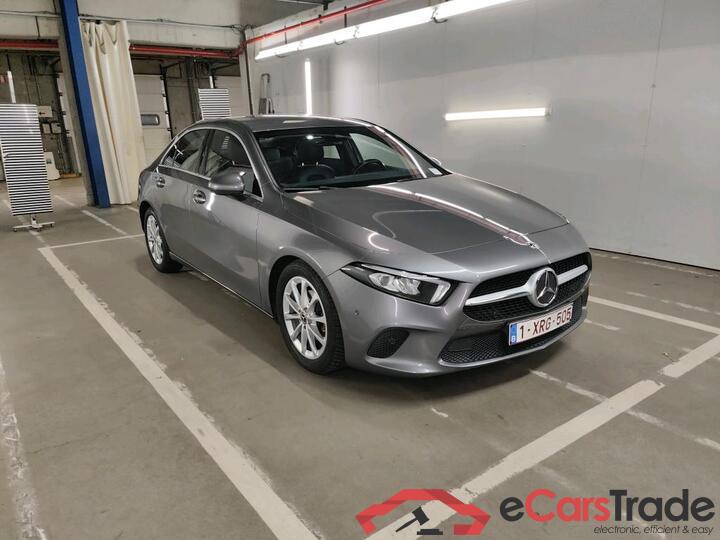 Mercedes A-Klasse Limousine A-Klasse Limousine A 180 d DCT Launch Edition 85kW/116pk  4D/P Auto-7 #2
