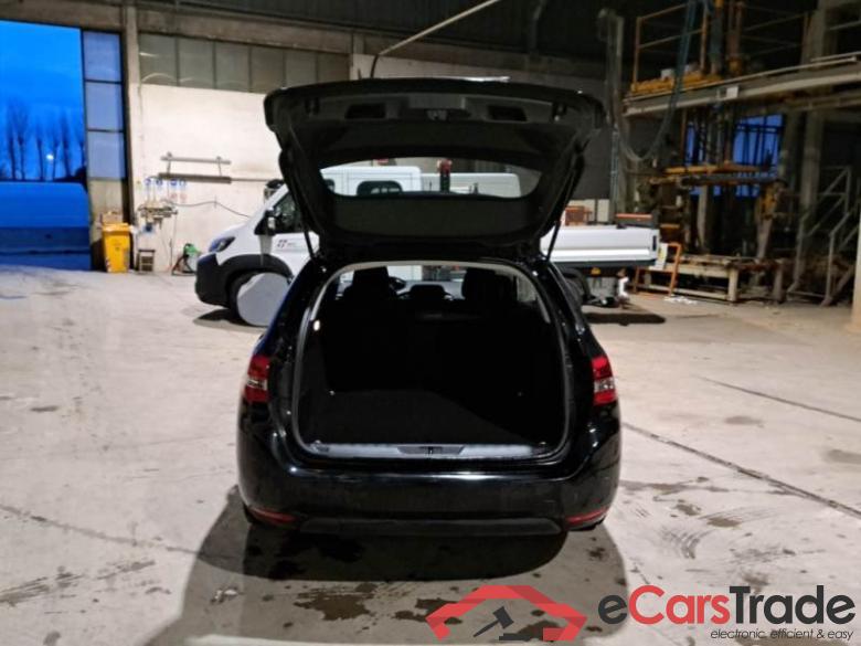 PEUGEOT 308 / 2017 / 5P / STATION WAGON SW ACTIVE BUSINESS BLUEHDI 130 SeS #5