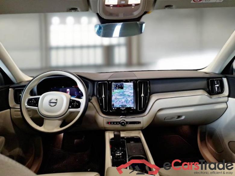 VOLVO XC60 / 2021 / 5P / SUV B5 D AWD AUTOMATICO CORE #3