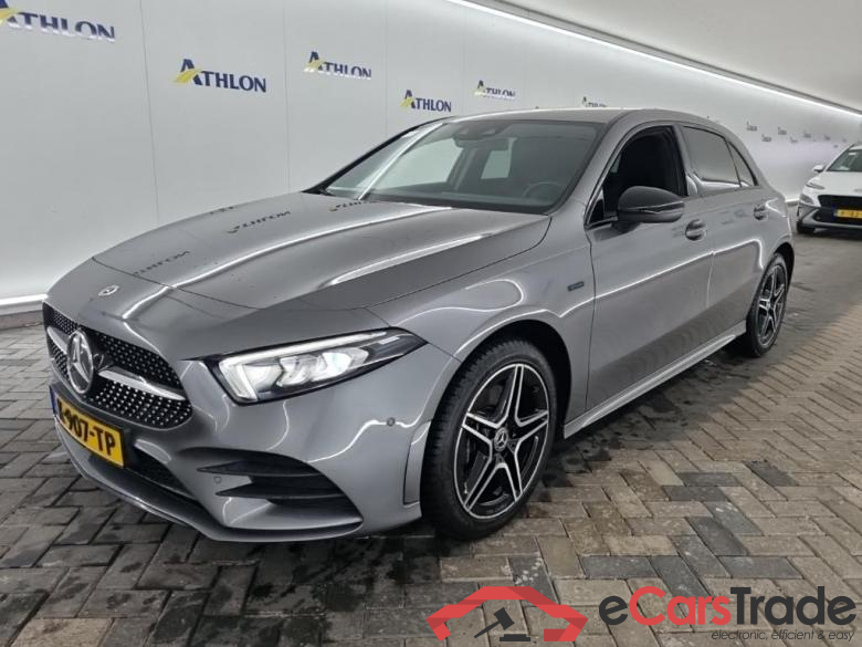 MERCEDES-BENZ A-klasse A 250 e 8G-DCT Business Sol AMG Limited 5D 160kW