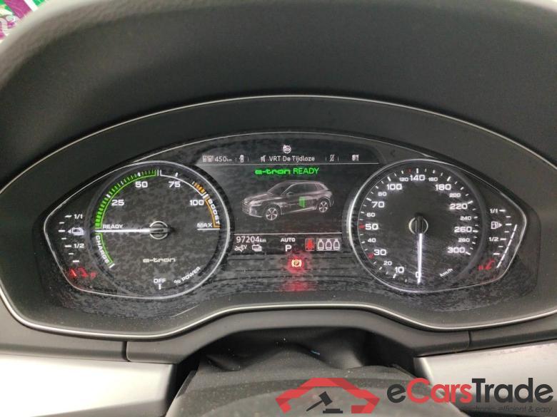 Audi Q5 50 TFSi e S tronic quattro 5d #6