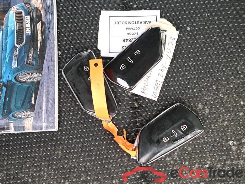 SKODA - SKO OCTAVIA COMBI CRTDI 115PK DSG7          ***   TOTAL LOSS   ***   STORM DAMAGE -  STURMSHADEN    ***          Clever Pack Premium #4