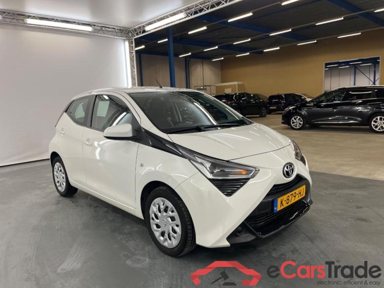 TOYOTA Aygo 1.0 VVT-i x-play #2