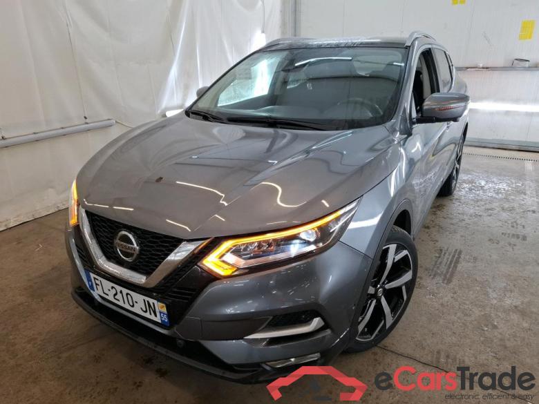 NISSAN Qashqai / 2017 / 5P / Crossover 1.3 DIG-T 160 DCT Tekna #1