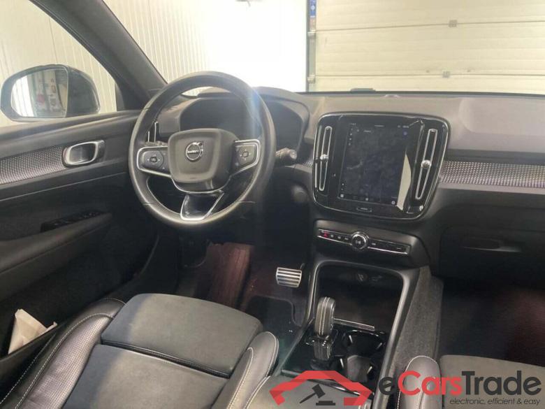 VOLVO XC40 Recharge P8 AWD RDes #3