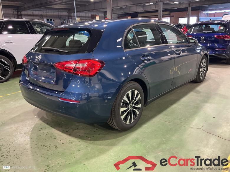 MERCEDES-BENZ A-CLASS 1.3 A 180 BUSINESS SOLUTION ESSENTIAL #4
