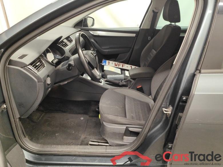Skoda Octavia Combi 1.6 CRTDI GreenTec 85kW DSG7 Ambition 5d #3