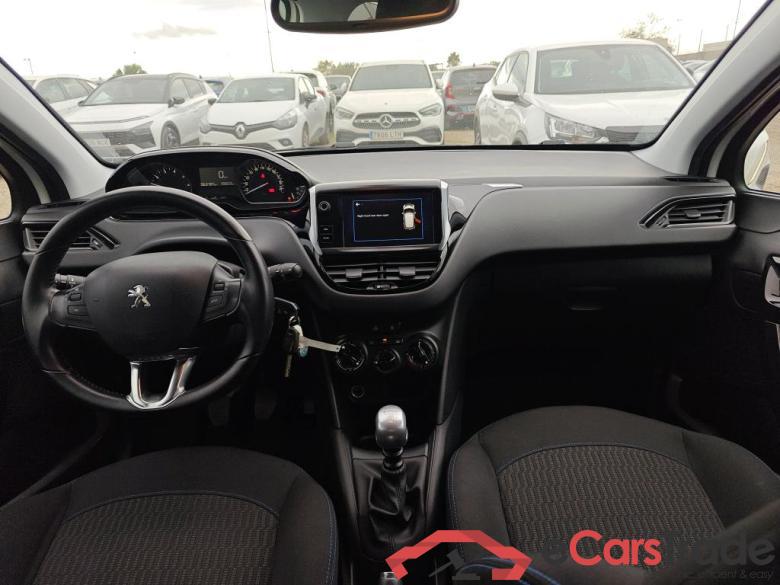 PEUGEOT 208 / 2015 / 5P / berlina con portón 5P Signature 1.2L PureTech 81KW (110CV) #3