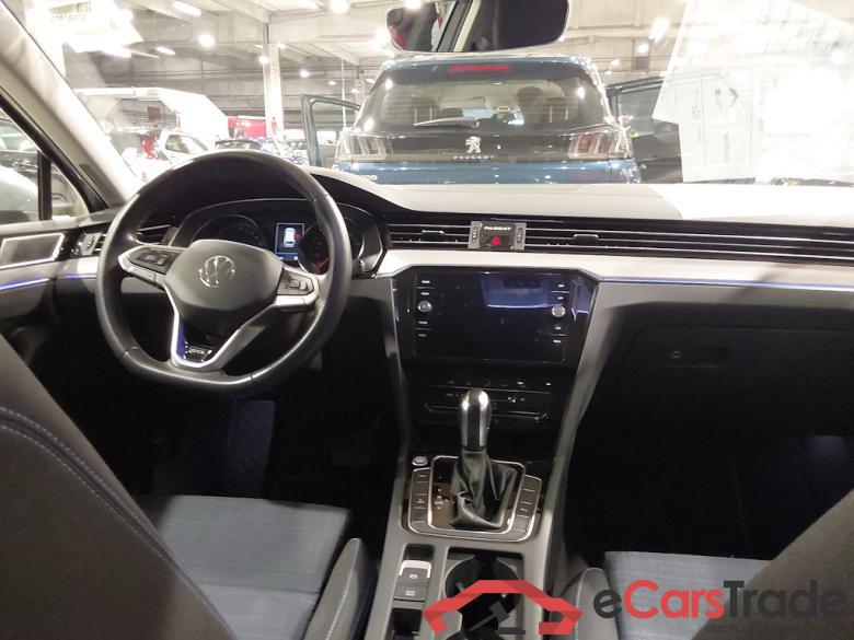 VOLKSWAGEN PASSAT VARIANT 1.4 TSI MSQ VARIANT GTE BUSINESS #6
