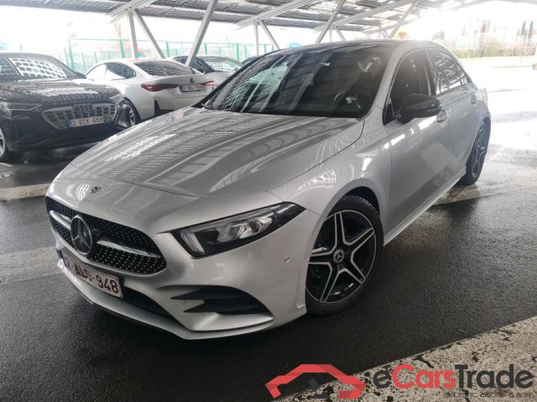 MERCEDES - MER A BERLINE 200 d 150PK DCT Business Solution AMG & Pano Roof #1