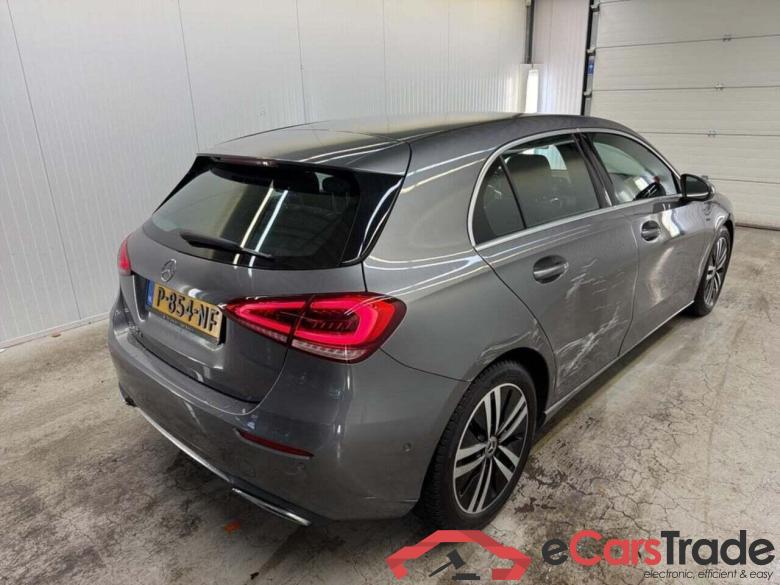 MERCEDES-BENZ A-klasse 180 d Business Sol #2