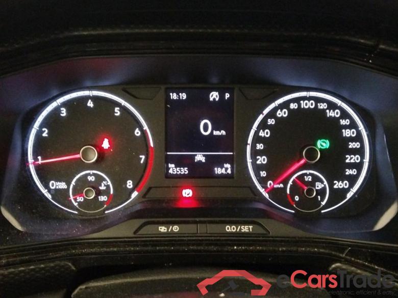 VOLKSWAGEN T-Cross / 2018 / 5P / todoterreno Advance 1.0 TSI 81kW (110CV) DSG (AC3) #4