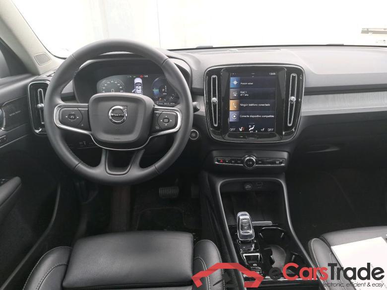 VOLVO XC40 / 2017 / 5P / todoterreno 1.5 T5 Twin Recharge Inscription Auto #3