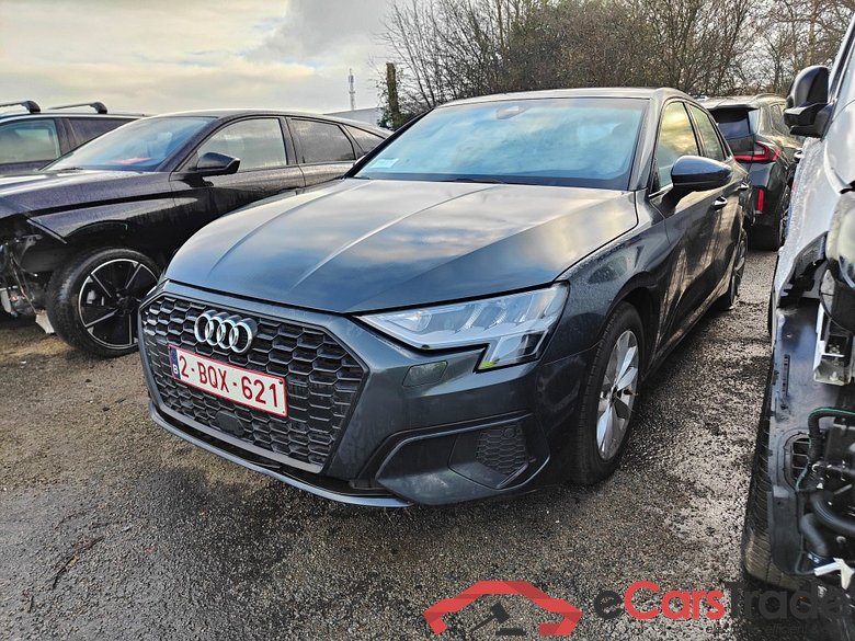 Audi A3 Sportback 1.5 35 TFSi 110kW 5d !! damaged car !!