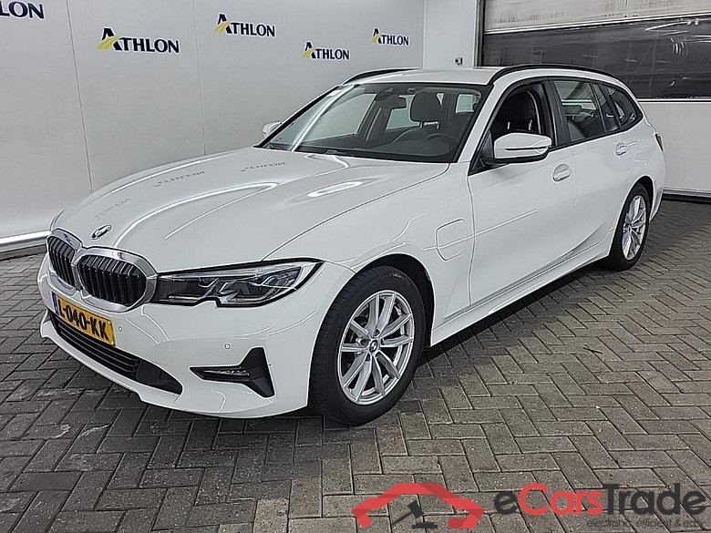 BMW 3-serie Touring 320e Business Edition Plus 5D 150kW #1