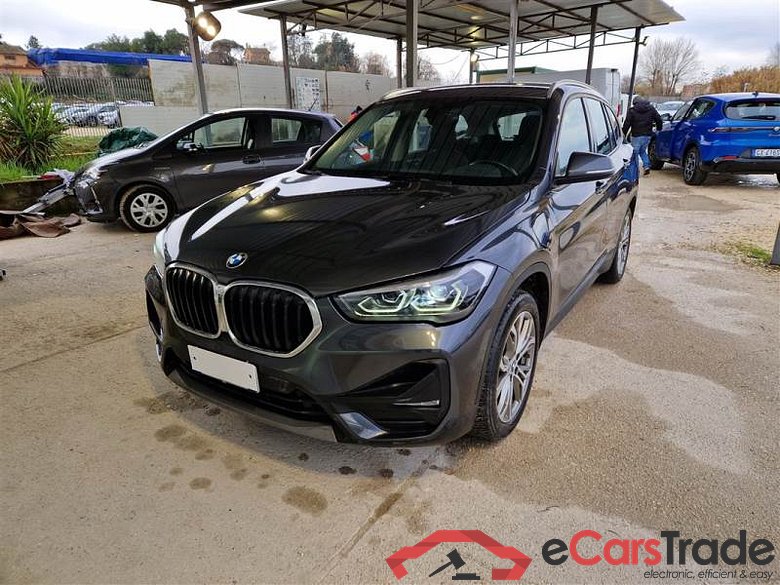 BMW X1 1.5i xDrive25e Plug-In Hybrid Aut. LED-Xenon Navi-Pro KeylessGo Klima PDC ...