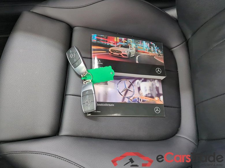 Mercedes-Benz CLA CLA 180 DCT Bus. Solution Luxury 4d + Pano #4