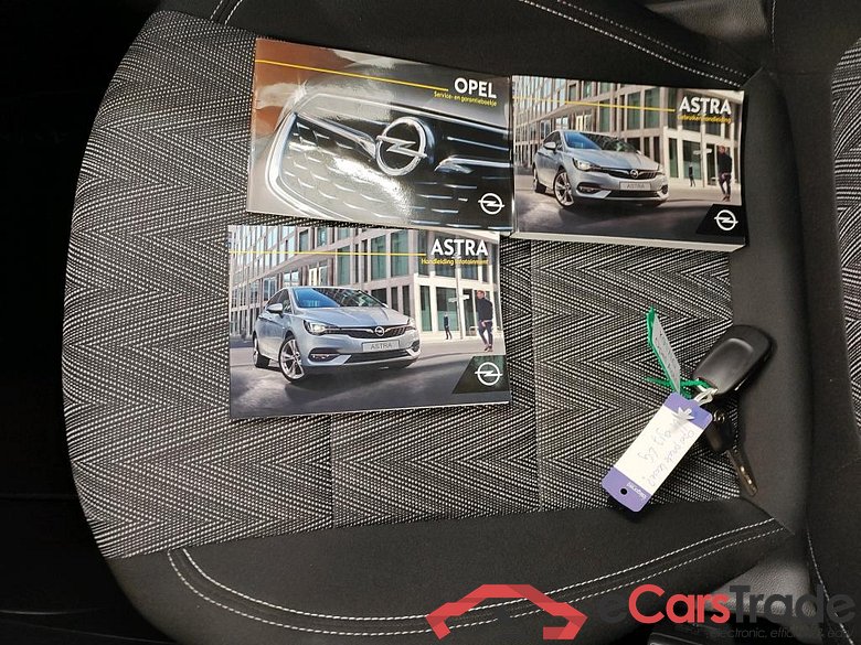 Opel Astra Sports Tourer 1.2 turbo 96kW Edition 2020 5d #4