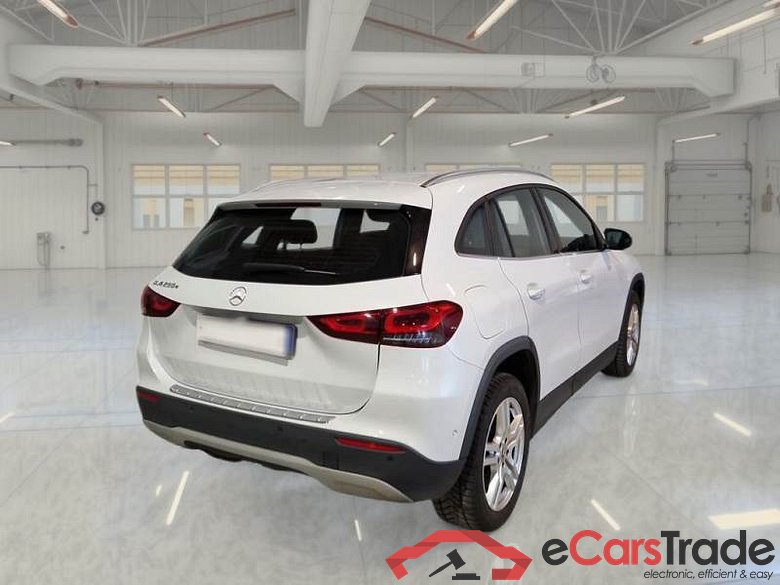 MERCEDES-BENZ GLA / 2020 / 5P / CROSSOVER GLA 250 E PLUG-IN HYBRID AUTO BUS EXTRA #2