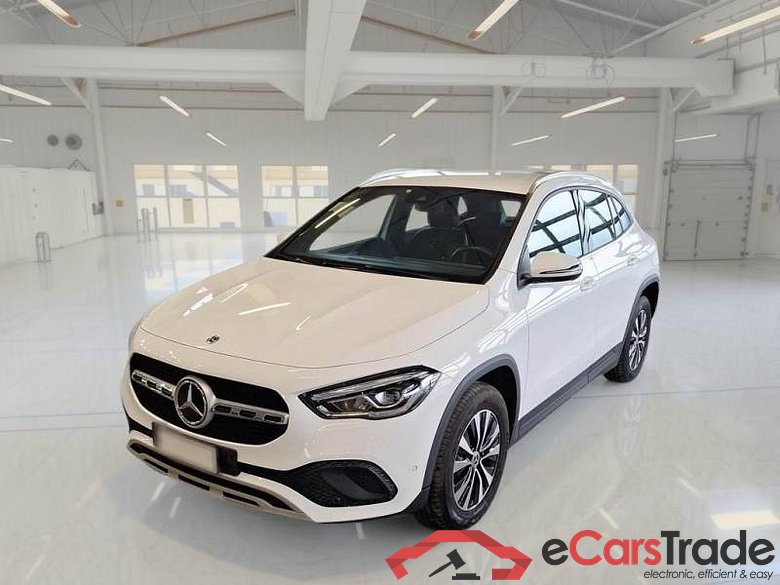 MERCEDES-BENZ GLA / 2020 / 5P / CROSSOVER GLA 250 AUTOMATIC EQ-POWER BUS EXTRA #1
