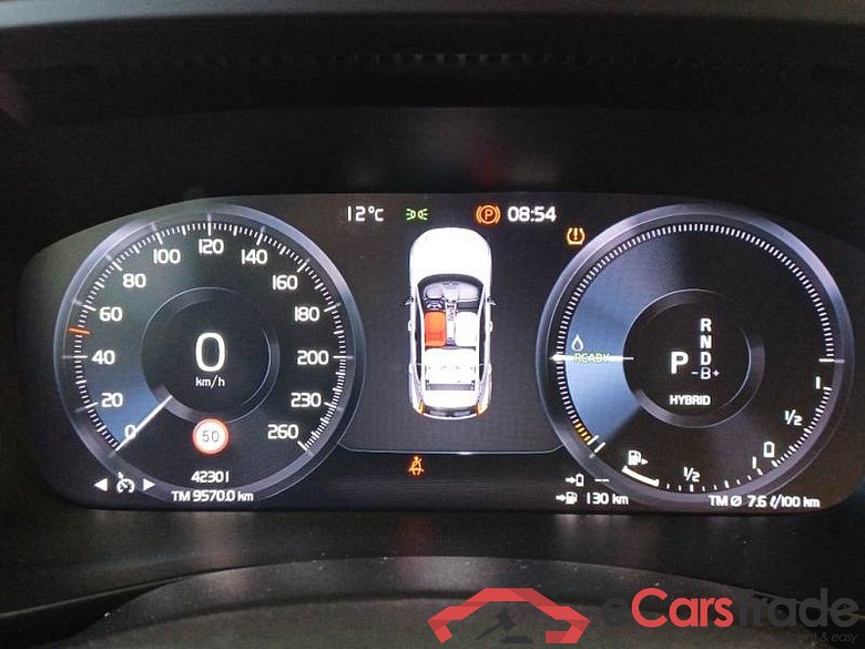 VOLVO XC40 / 2021 / 5P / SUV T5 RECHARGE PLUG-IN AUTO PLUS BRIGHT #4