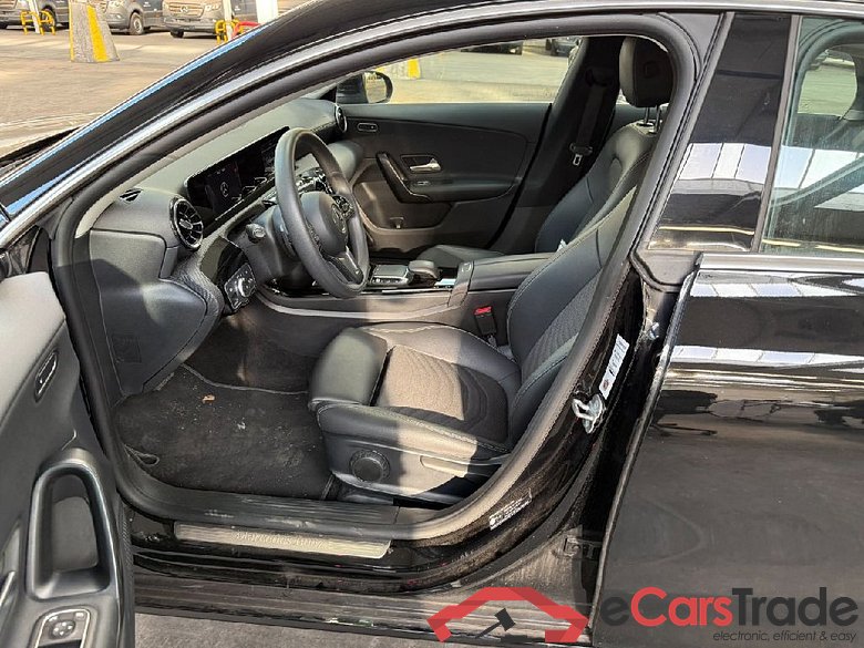 CLA -Klasse Shooting Brake CLA 180 (118.684) 1.3  AT7 E6d #4