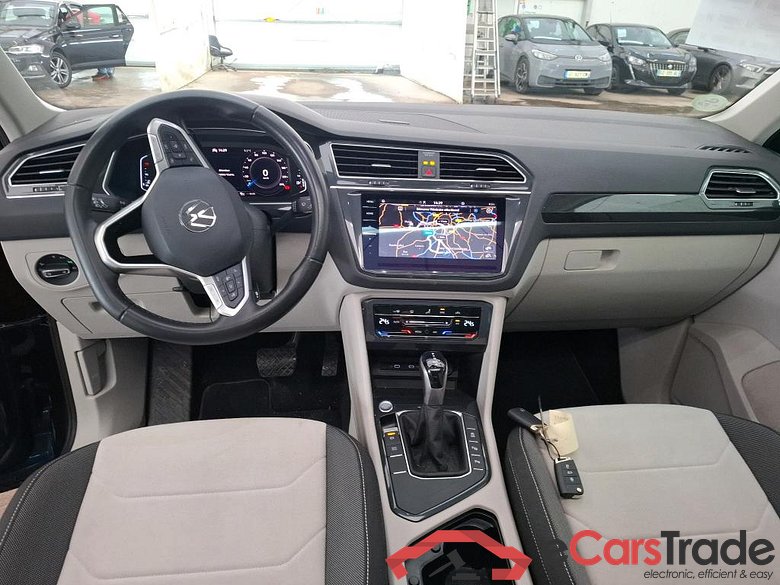 VOLKSWAGEN Tiguan / 2020 / 5P / SUV 2.0 TDI 150 DSG7 Elegance #5