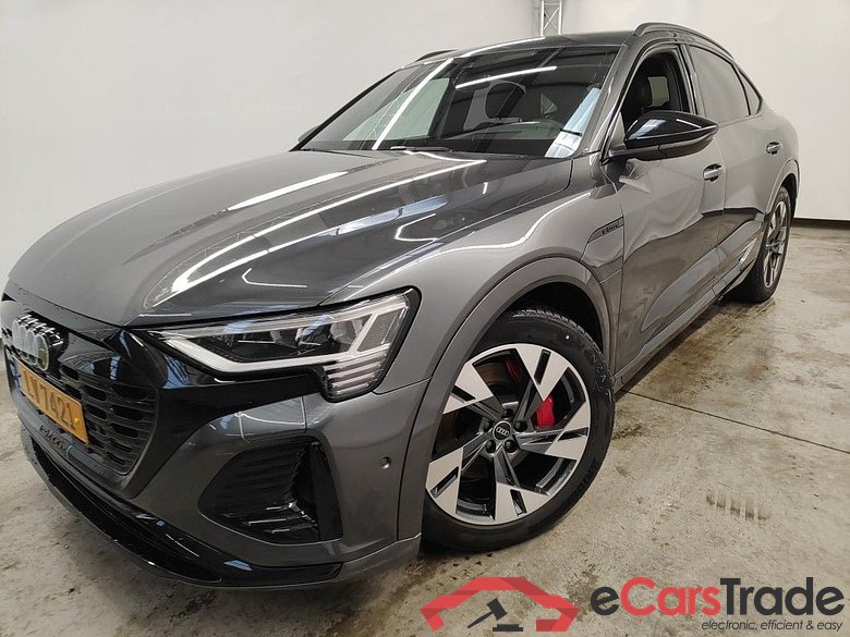 Audi Q8 Sportback e-tron 50 quattro S line 5d #1
