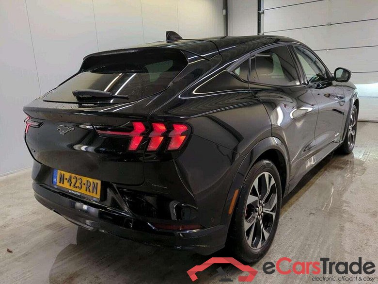 FORD Mustang Mach-E AWD 75 kWh #2