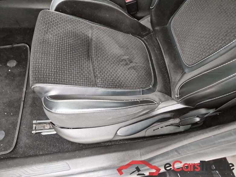 RENAULT MEGANE ESTATE 1.3 TCE INTENS #6