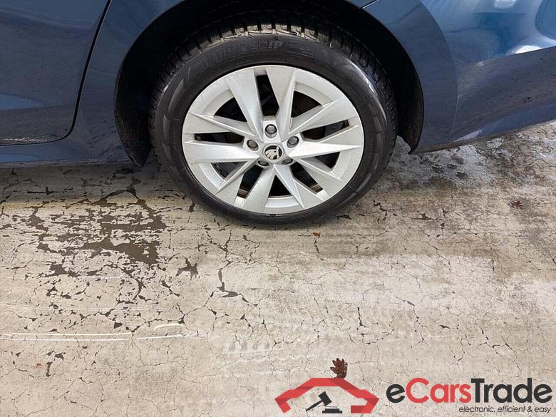 SKODA Octavia Combi 1.5 TSI Bns Ed. Plus #3