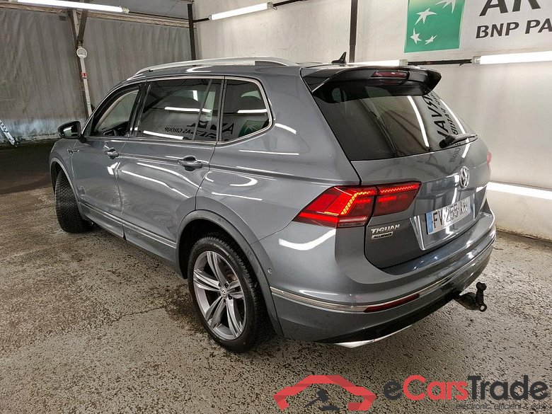 VOLKSWAGEN Tiguan Allspace / 2017 / 5P / SUV 2.0 TDI 150 DSG7 Carat #3