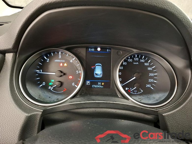 NISSAN Qashqai / 2017 / 5P / Crossover 1.5 DCI 115 DCT Business Edition #6