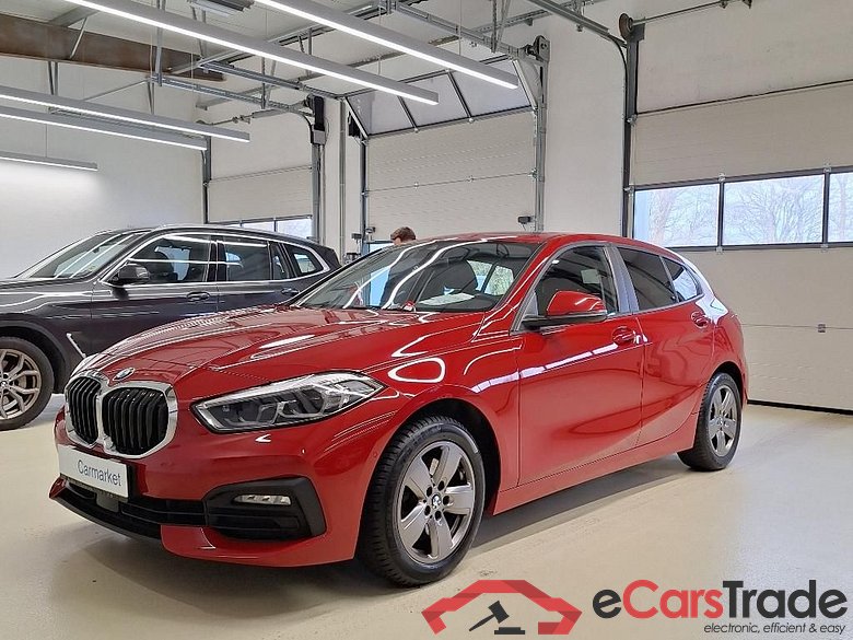 BMW 118d Aut. Pano LED-Xenon LC-Pro Navi KeylessGo Camera Klima PDC ... #1