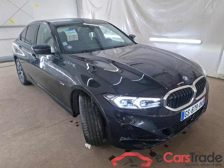 BMW Série 3 Berline / 2022 / 4P / Berline 320e 204ch Business Design BVA8 Hybride #4
