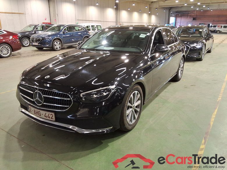 MERCEDES-BENZ E-CLASS BERLINE 1.6 E 200 D AUTO #1