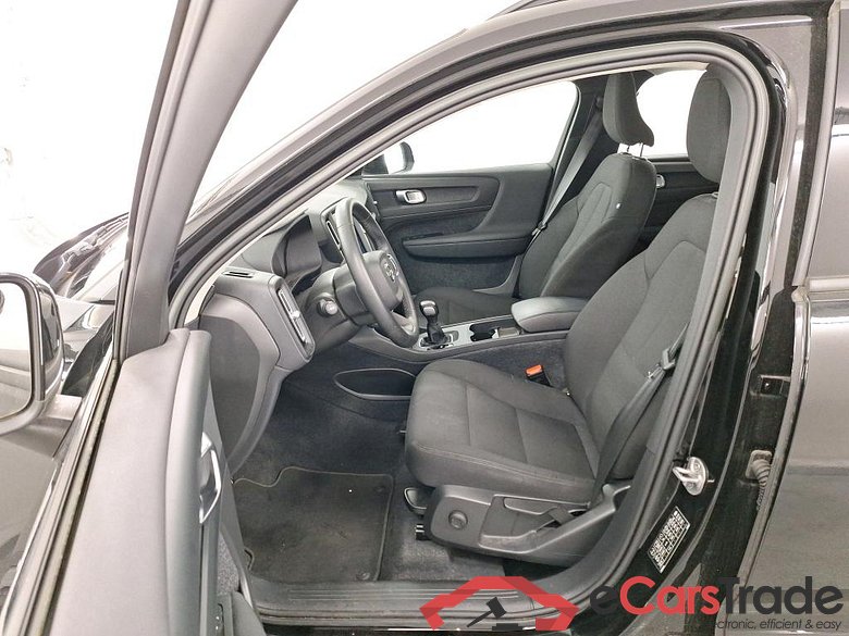 VOLVO XC40 1.5 T2 ESSENTIAL #5