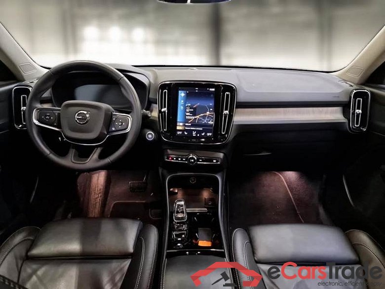 VOLVO XC40 / 2017 / 5P / SUV T5 PLUG-IN HYBRID AUTO RECHARGE INSCR. #3