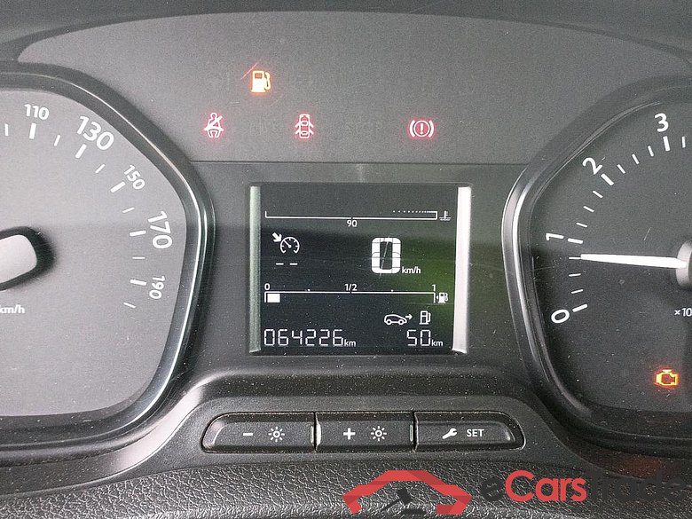 PEUGEOT Expert / 2016 / 4P / combi Combi 1.6 BlueHDi 88KW (120CV) Standard #5