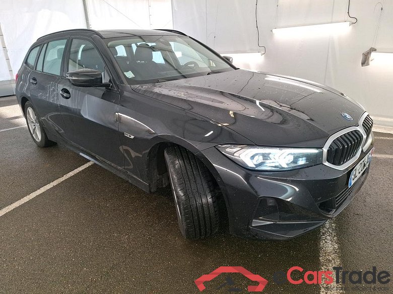 BMW Série 3 Touring / 2022 / 5P / Break 320e 204ch Business Design BVA8 Hybride #4