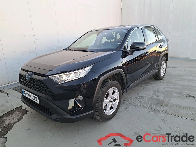 TOYOTA Rav4 / 2018 / 5P / todoterreno 2.5l 220H Business #1