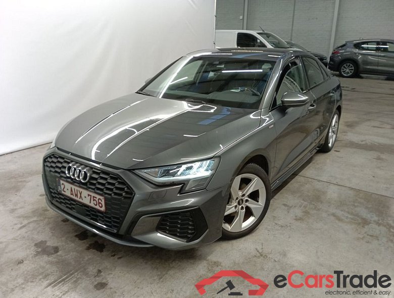 Audi A3 Berline 2.0 TDi 30 85kW S tronic S line Bus. Ed 4d