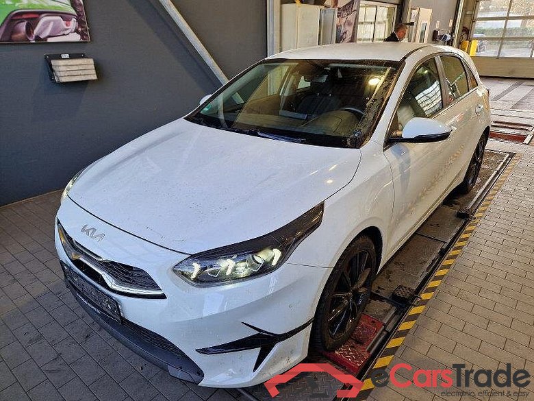 Kia Ceed (CD)(2018->2026) DE - LimS5 1.5 T-GDI EU6d, Spirit (EURO 6d), (Facelift) 2021 - 2024 #1