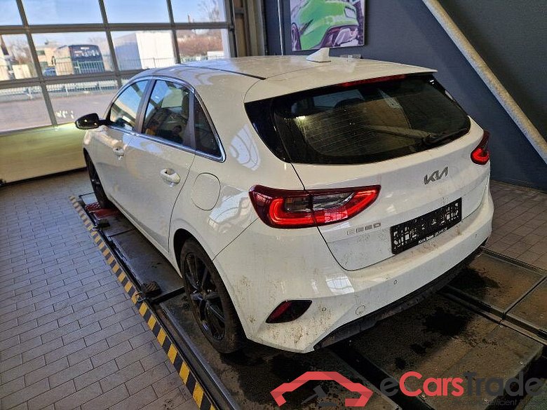 Kia Ceed (CD)(2018->2026) DE - LimS5 1.5 T-GDI EU6d, Spirit (EURO 6d), (Facelift) 2021 - 2024 #4