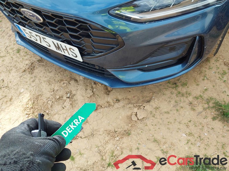 FORD Focus BERLINA 1.0 Ecoboost MHEV 92KW (125CV) S6.2 [2023. ST Line #6