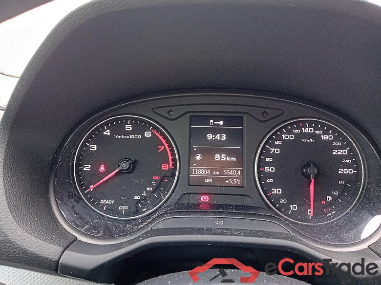 AUDI Q2 / 2016 / 5P / todoterreno Design 30 TFSI 85kW (116CV) #4