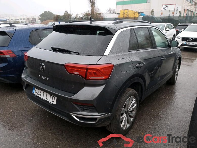 VOLKSWAGEN T-Roc / 2017 / 5P / todoterreno Advance 2.0 TDI 110kW (150CV) DSG (AC2) #2