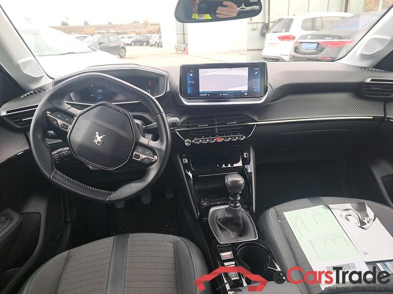 PEUGEOT 208 / 2019 / 5P / berlina con portón PureTech 73kW (100CV) Allure (CX) #3