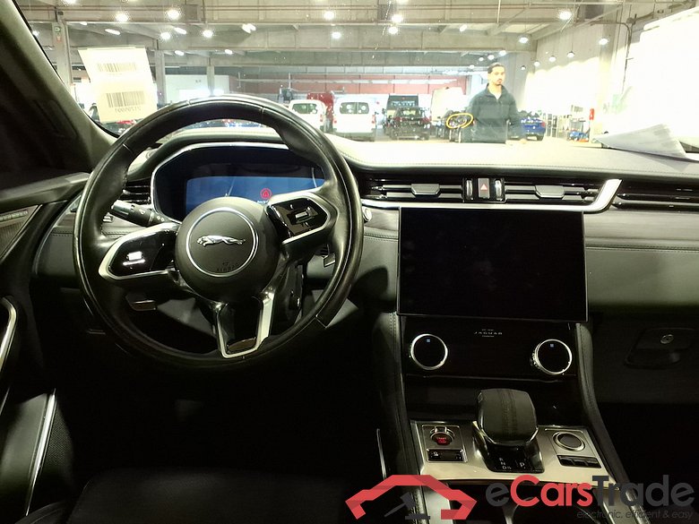 JAGUAR F-PACE 2.0 D165 AWD AUTO SE #6